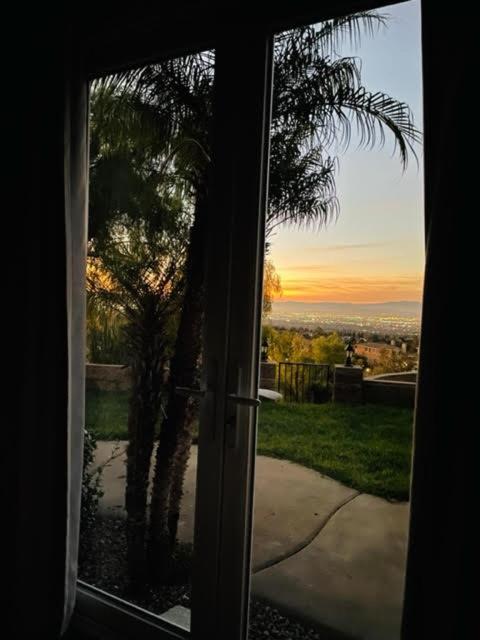 Private-room-private-entrance-spectacular-city-landscape-views-from-room Rancho Cucamonga